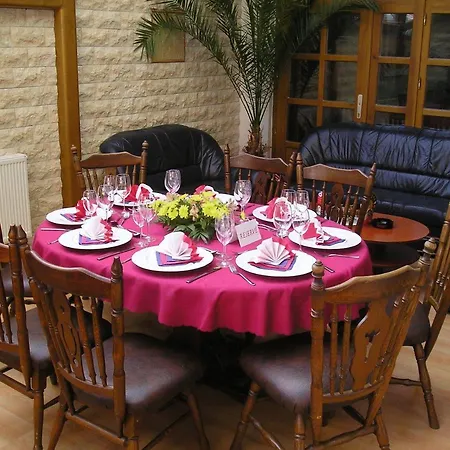 Zlaty Kriz Otel 3*